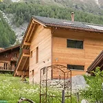 Comfort, Authenticity And Mountain Views Chalet *