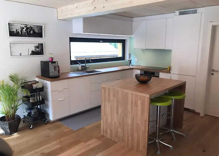 Comfort, Authenticity And Mountain Views *